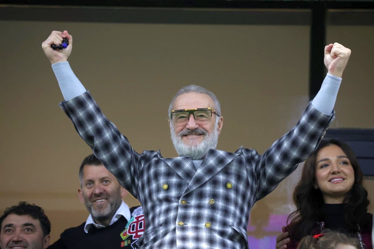 Ivan, ținta lui Becali: Rădoi îl curtează pe atacant pentru FCSB Bomba mercato la orizont? Gigi Becali, patronul FCSB, pare să pregătească o lovitură importantă pentru sezonul viitor