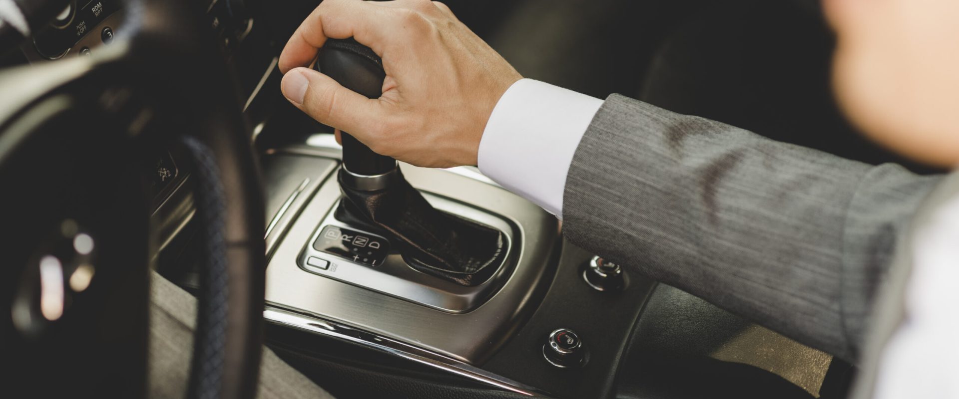 Schimbătorul de viteze manual, pe cale de dispariție în Marea Britanie Cutia de viteze manuală pare să își ducă ultimele zile în Marea Britanie, unde tot mai puține modele noi o mai oferă