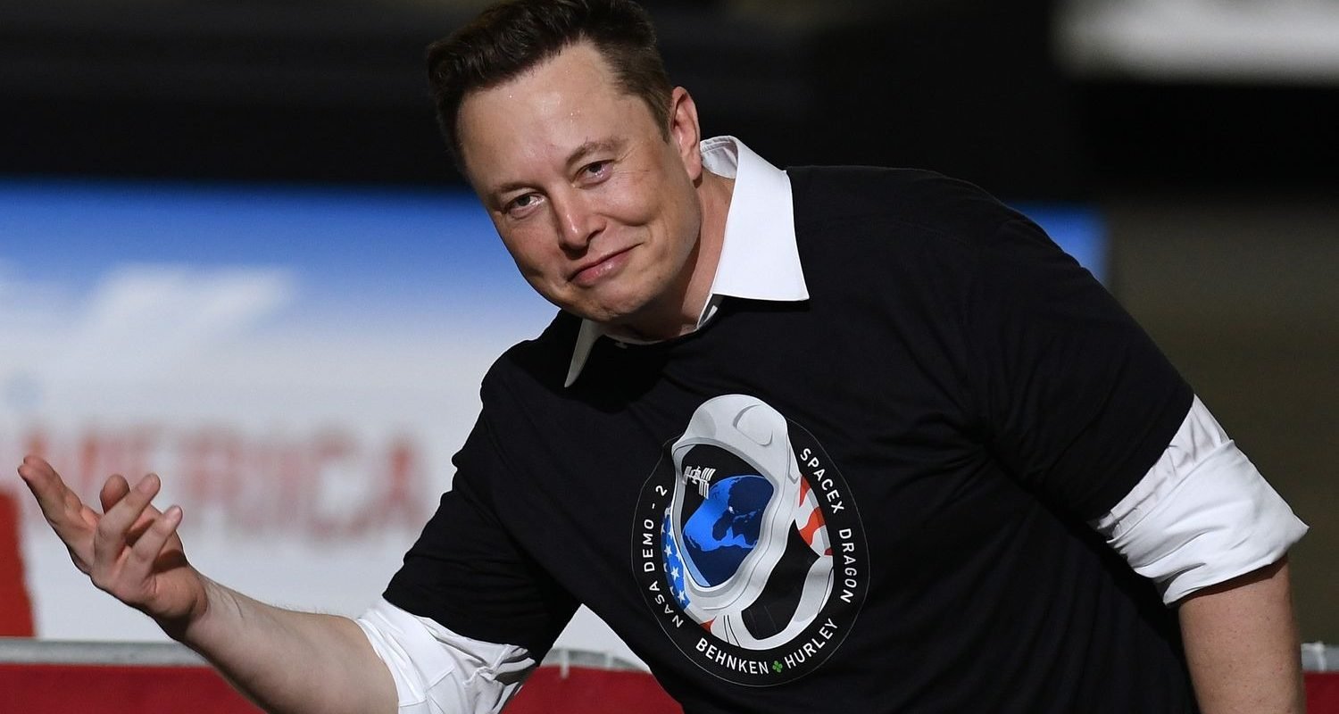 Elon Musk vrea un milion de sateliți pentru inteligența artificială, umbrind astronomia