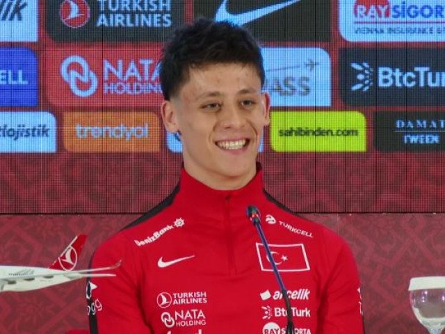 Arda Guler, laude pentru Lucescu înaintea duelului cu România Înaintea meciului amical dintre Turcia și România, Arda Guler, tânărul star al fotbalului turc, a elogiat figura lui Mircea Lucescu