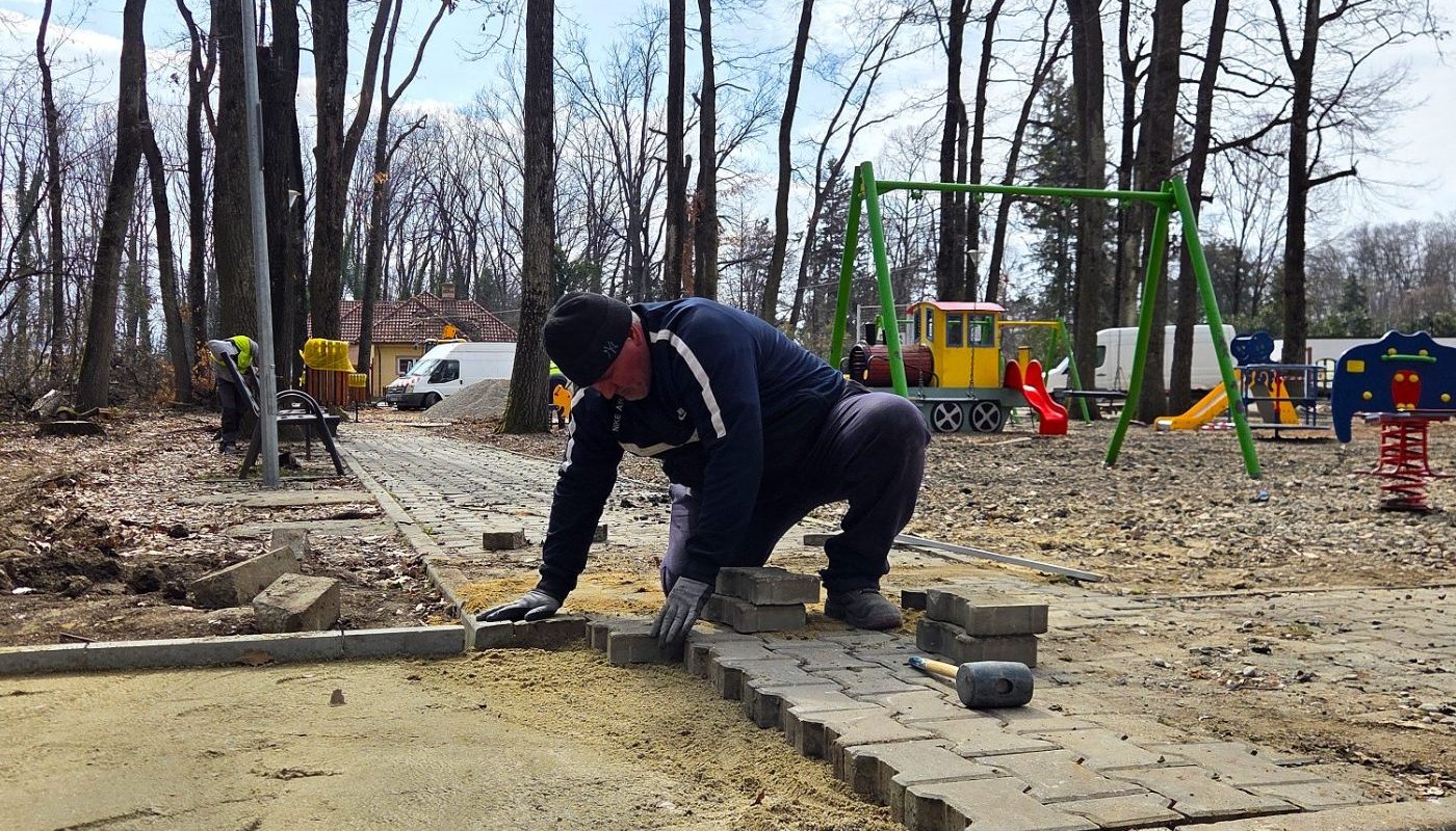 Modernizări în Sectorul 1: Alei pietonale, locuri de joacă și parcări noi Primăria Sectorului 1 a anunțat o serie de proiecte de modernizare și amenajare în diverse zone ale sectorului