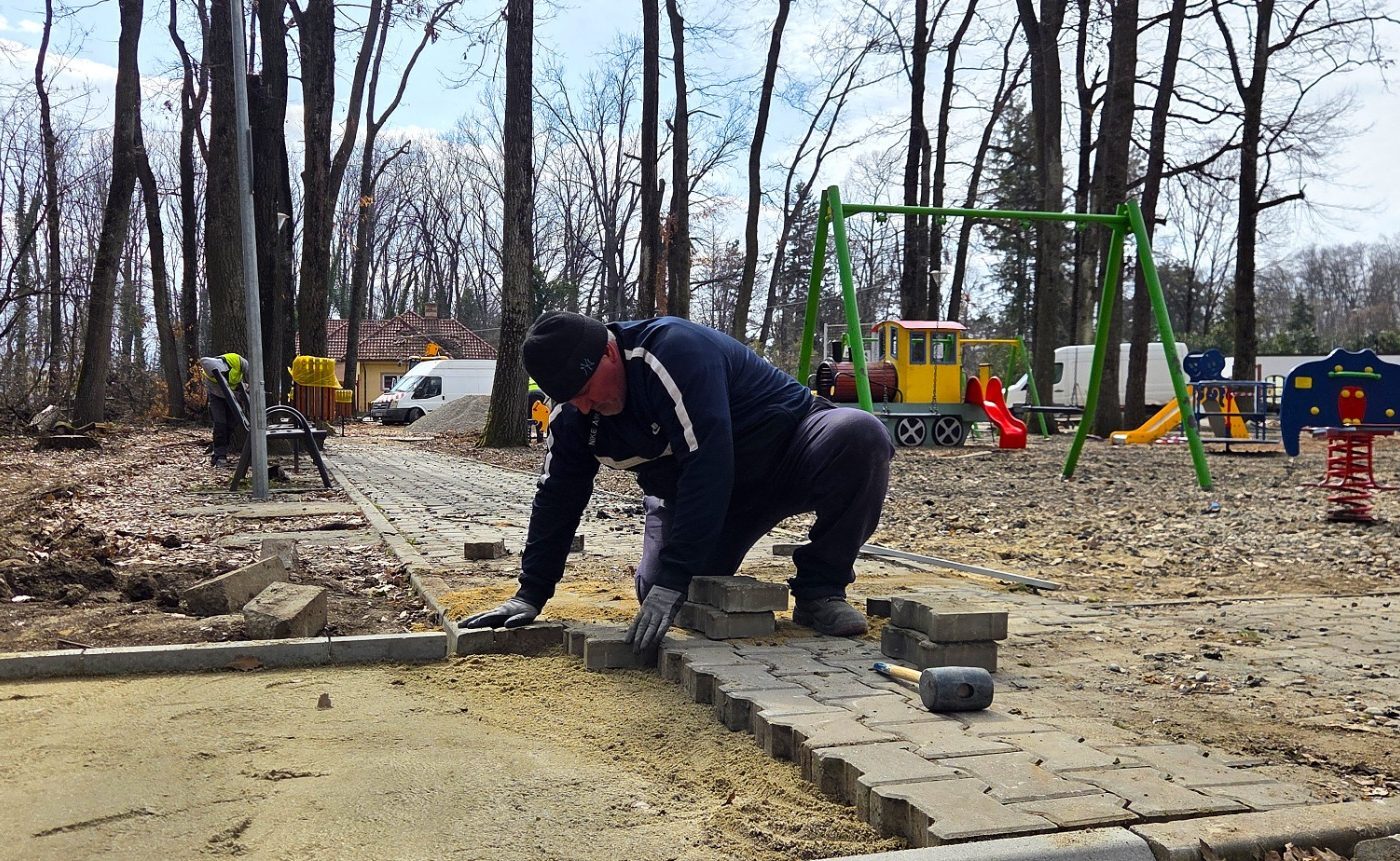 Modernizări în Sectorul 1: Alei pietonale, locuri de joacă și parcări noi Primăria Sectorului 1 a anunțat o serie de proiecte de modernizare și amenajare în diverse zone ale sectorului