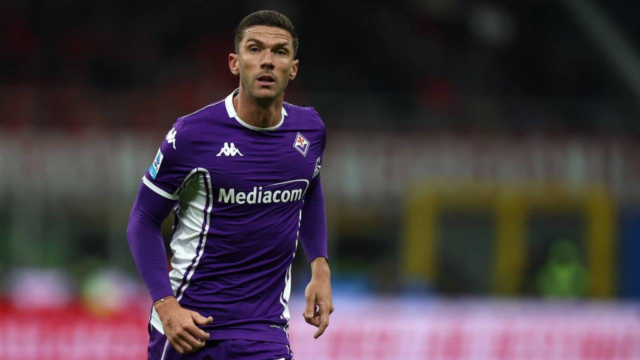 Fiorentina – Parma: Duel crucial pentru supraviețuire în Serie A Florența, Italia – Fiorentina pornește într-o nouă luptă pentru puncte în Serie A, duminică, într-un meci crucial împotriva Parmei