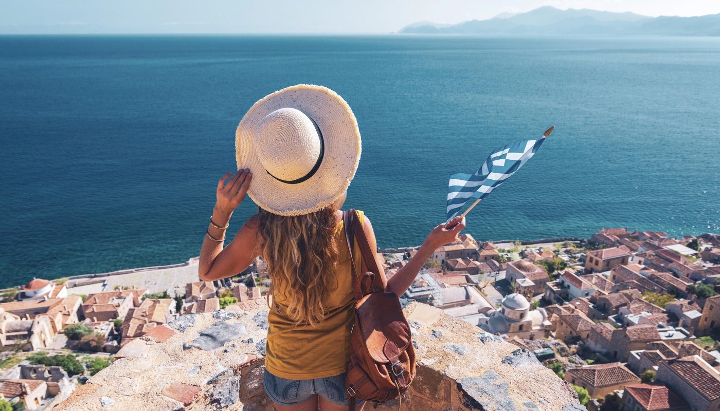 Cum economisesc românii bani în Grecia, în timpul vacanței