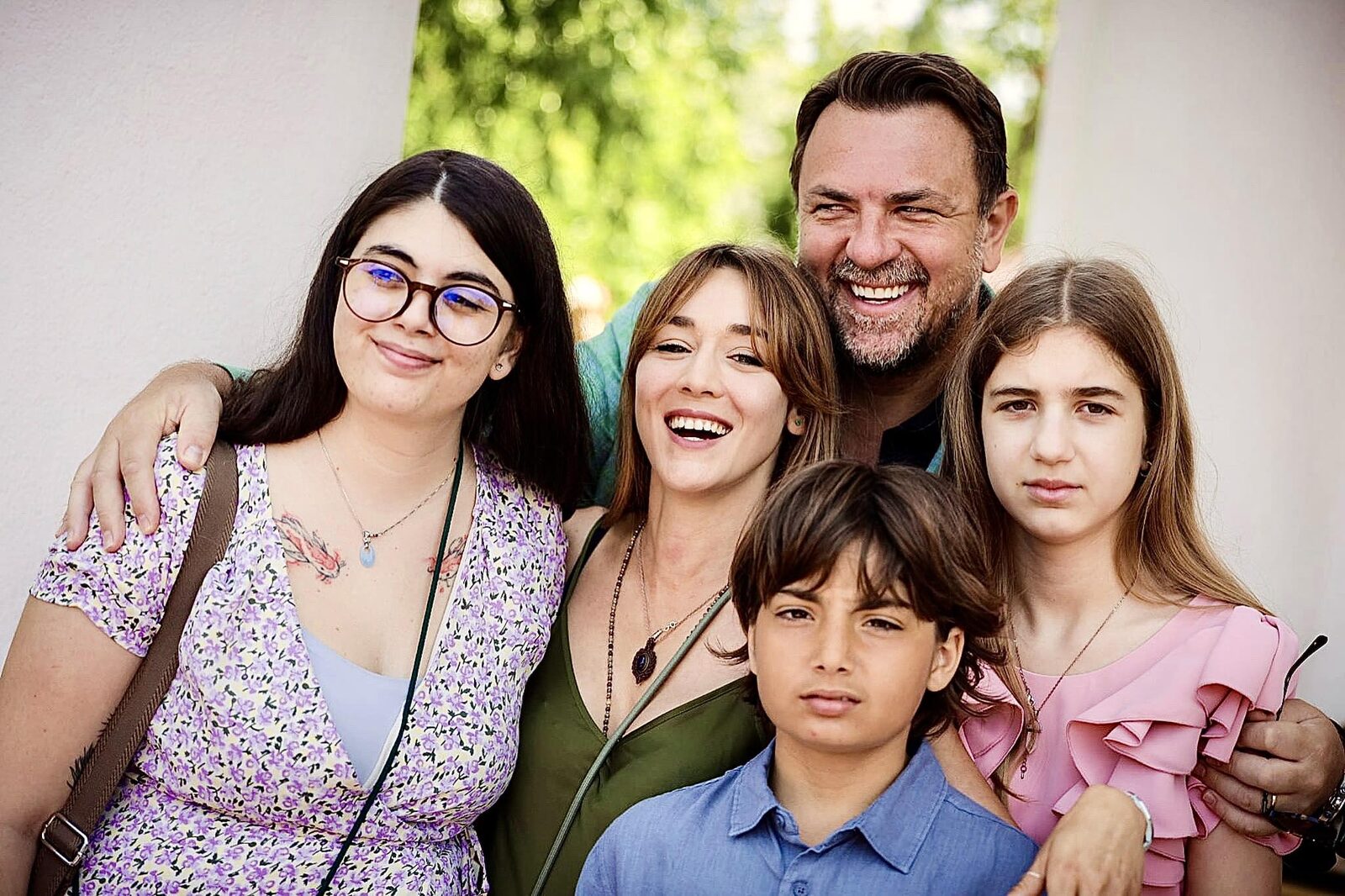 Horia Brenciu, blocat în Kuala Lumpur, se întoarce în România pentru concerte Horia Brenciu, împreună cu familia sa, se confruntă cu o situație neașteptată în Kuala Lumpur, Malaezia, după ce planurile de călătorie spre Singapore au fost date peste cap din cauza anulării zborurilor prin zonele afectate de conflict