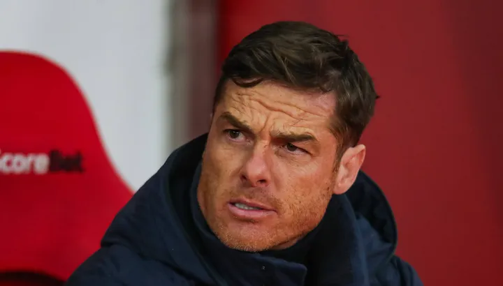 Burnley, condamnată la retrogradare? Bournemouth vizează Europa în meciul de sâmbătă Burnley, cu un parcurs dezastruos în acest sezon, primește vizita lui Bournemouth sâmbătă, pe Turf Moor, într-un meci crucial pentru ambele echipe