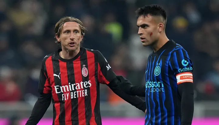 Derby della Madonnina: Milan și Inter se înfruntă într-un meci crucial Derby-ul della Madonnina, confruntarea așteptată dintre AC Milan și Inter Milano, se joacă duminică seară pe stadionul San Siro