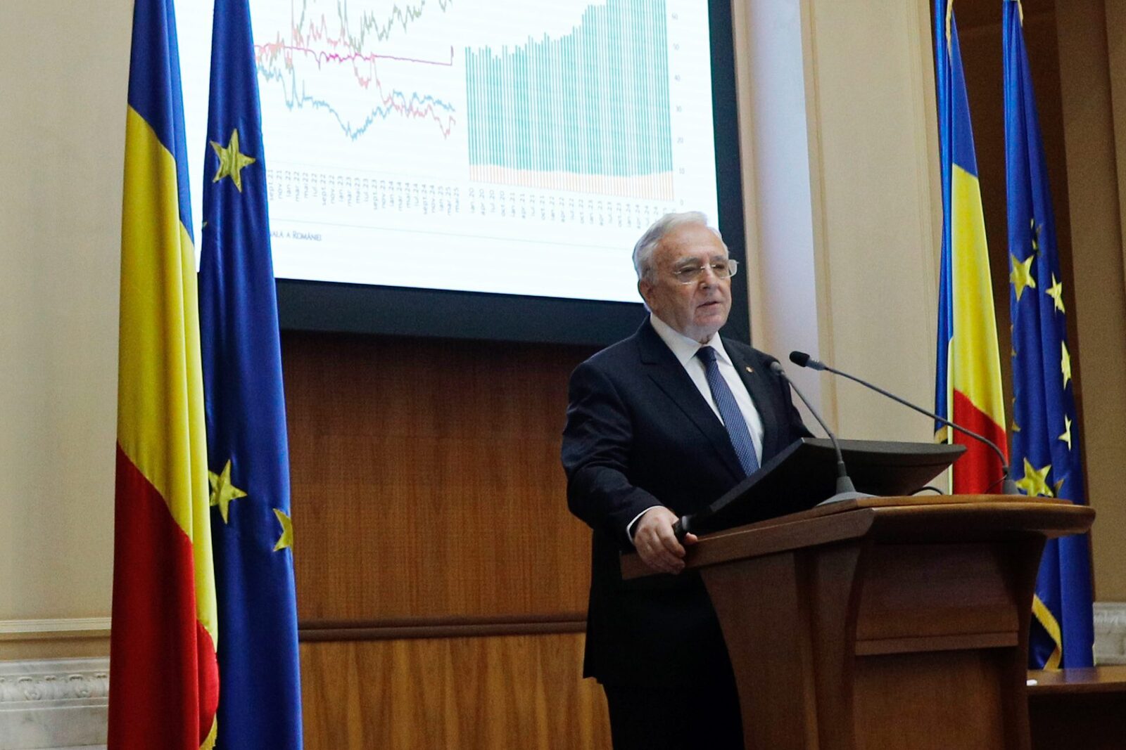 Isărescu avertizează: România riscă să piardă credibilitatea dacă nu reduce deficitul bugetar București – Guvernatorul Băncii Naționale a României (BNR), Mugur Isărescu, a lansat joi un avertisment clar privind necesitatea unei reduceri urgente a deficitului bugetar