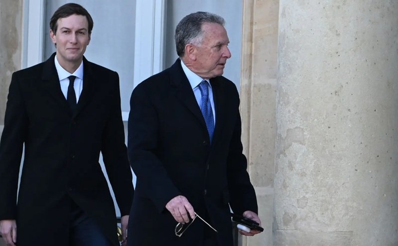 Variante posibile (55-70 caractere):

Kiev: Rusia acceptă garanțiile SUA pentru securitatea Ucrainei, anunță Zelenski.
Ucraina: Rusia a dat acordul pentru garanțiile de securitate americane, susține oficial.
Rusia ar fi acceptat garanțiile SUA pentru Ucraina, arată informații de la Kiev.