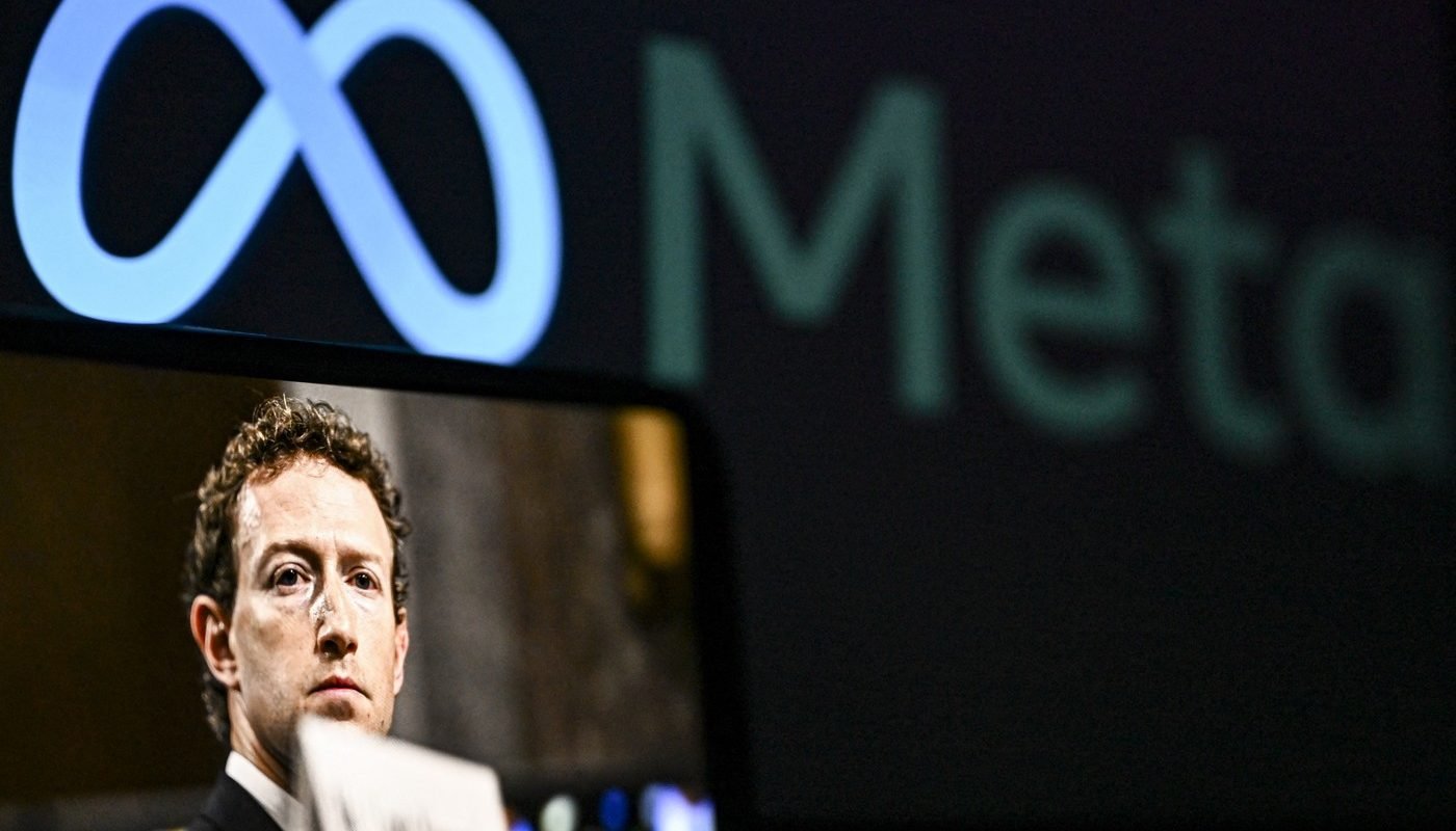 Zuckerberg vrea un „asistent executiv” digital, care să lucreze non-stop Mark Zuckerberg, CEO-ul Meta, vrea să revoluționeze modul în care compania funcționează, prin integrarea inteligenței artificiale (AI) în activitățile de zi cu zi