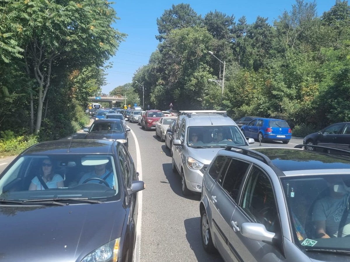 Șoseaua de coastă spre sudul litoralului, un proiect încă la stadiul de… proiect De zece ani, un drum de 31 de kilometri, menit să conecteze Constanța de sudul litoralului, așteaptă să fie finalizat
