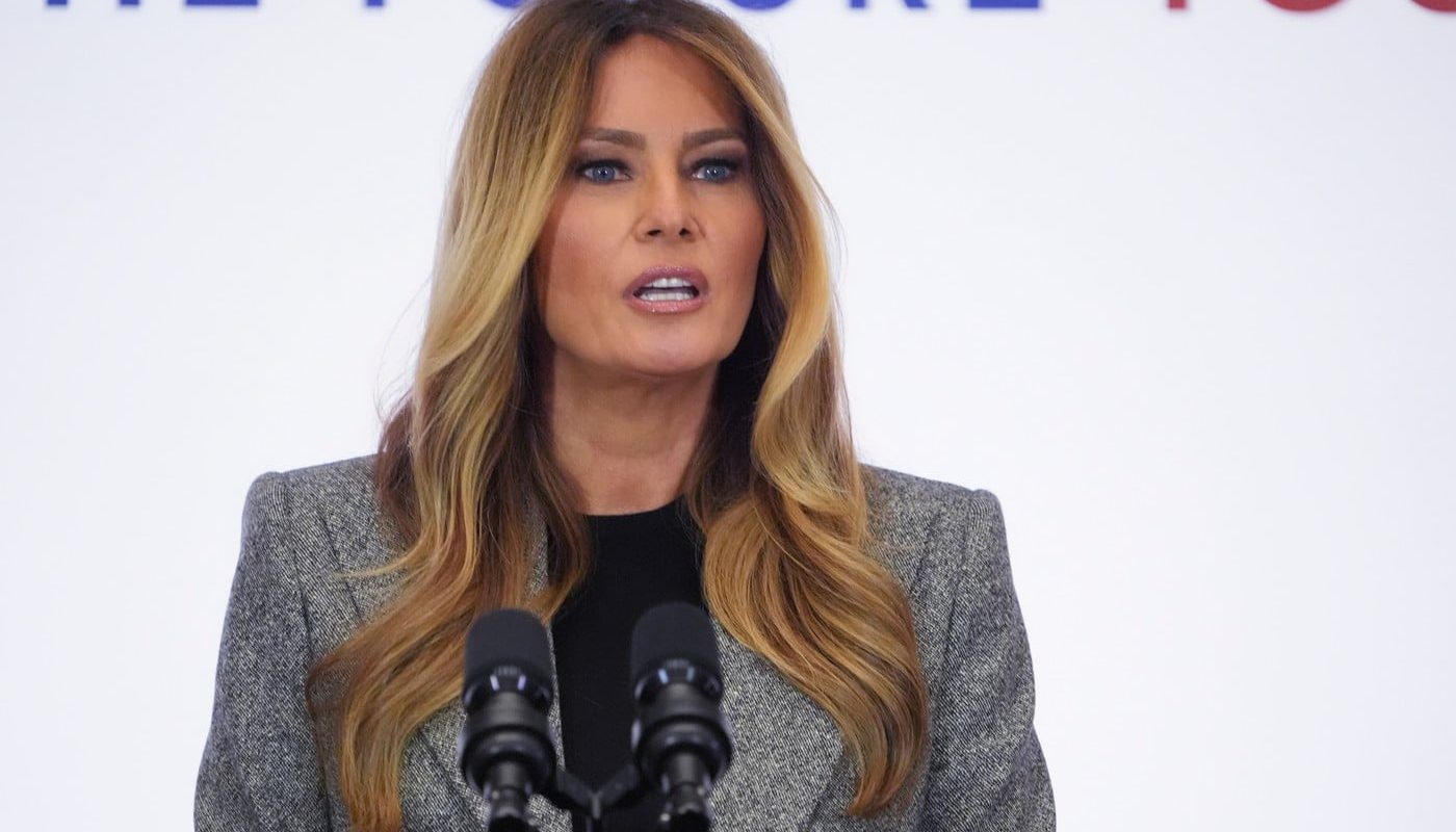 Mirabela Grădinaru, prezentă la un summit internațional pe tema educației, organizat de Melania Trump Mirabela Grădinaru, considerată de mulți o figură agreabilă, a reprezentat România la un summit internațional dedicat educației, eveniment organizat de Prima Doamnă a Statelor Unite ale Americii, Melania Trump
