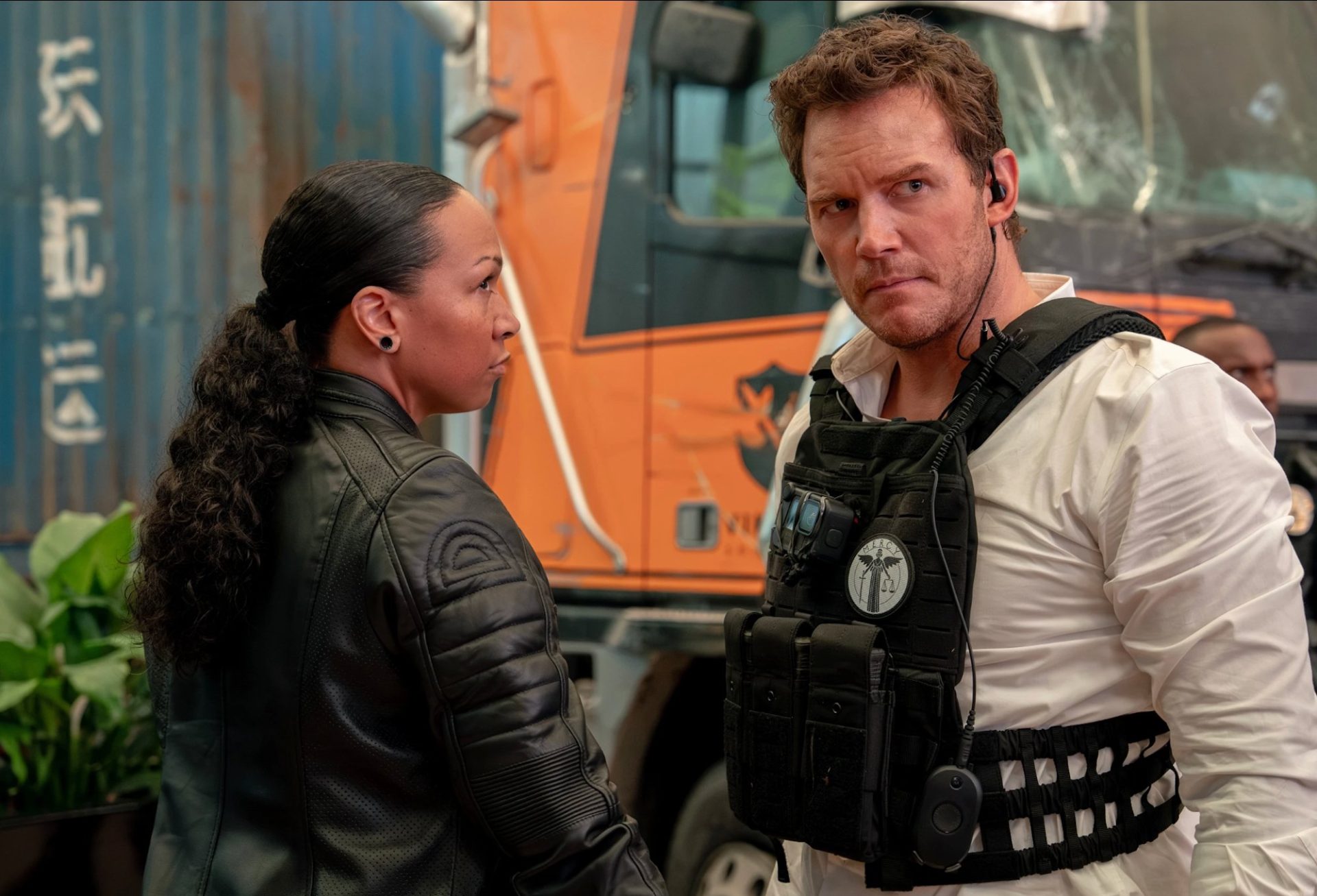„Mercy” – de la eșec în cinematografe la succes pe platformele de streaming Thrillerul SF „Mercy”, cu Chris Pratt în rol principal, pare să fi găsit casa perfectă pe platformele de streaming, unde a urcat rapid în topuri, după o prestație modestă în sălile de cinema