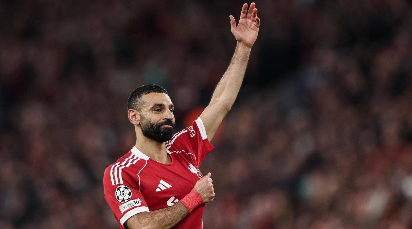 Salah se pregătește să părăsească Liverpool după nouă ani de glorie Atacantul egiptean Mohamed Salah a ajuns la un acord cu clubul Liverpool privind plecarea sa, punând capăt astfel unui capitol de excepție de nouă ani pe Anfield