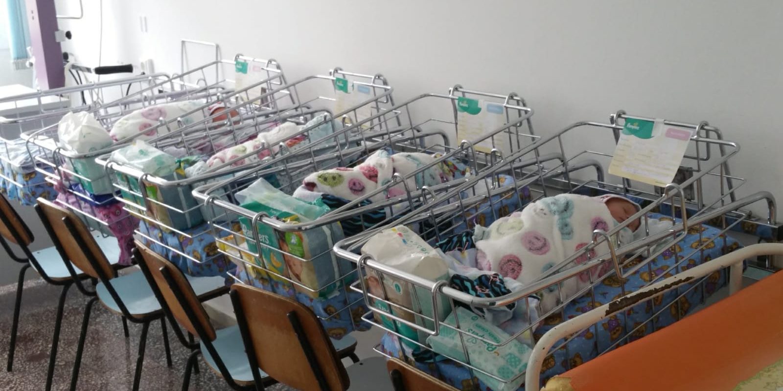 Substanțe chimice din plastic, legate de milioane de nașteri premature la nivel global Un studiu recent, publicat în ultimele zile, atrage atenția asupra unei legături îngrijorătoare între expunerea la anumite substanțe chimice utilizate în producția de plastic și un număr semnificativ de nașteri premature și de decese neonatale la nivel global