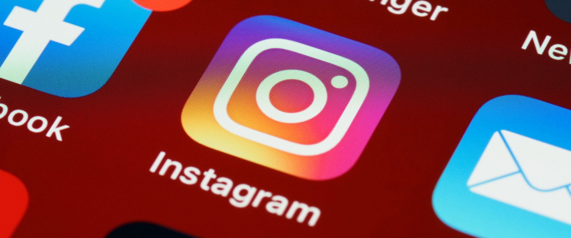 Instagram lansează un abonament premium, cu funcții exclusive pentru utilizatori Meta, compania mamă a Instagram, testează un nou abonament plătit, numit Instagram Plus, care promite funcții exclusive pentru utilizatorii obișnuiți