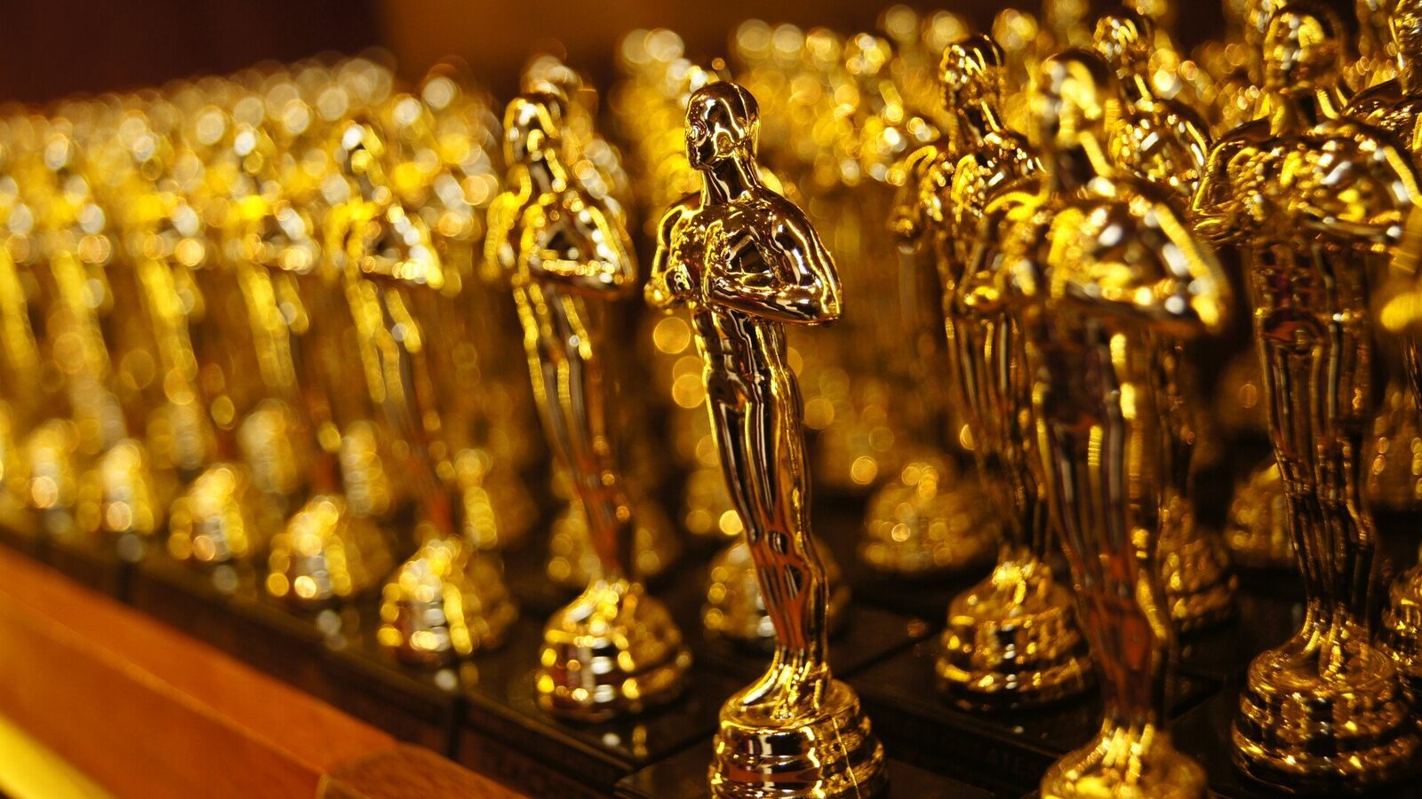 Oscaruri 2026: „One Battle After Another” domină gala cu șase premii, inclusiv cel mai bun film Los Angeles a găzduit, duminică seară, cea de-a 98-a ediție a Premiilor Oscar, o ceremonie plină de surprize și momente emoționante