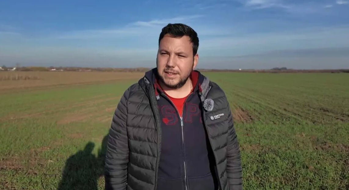 Prețul motorinei, un pericol pentru recoltele din acest an? Fermierii se tem de 10 lei/litru Costurile ridicate cu combustibilul amenință să pună paie pe foc în agricultura românească, sector deja lovit de o serie de provocări, de la schimbările climatice la războiul din Ucraina