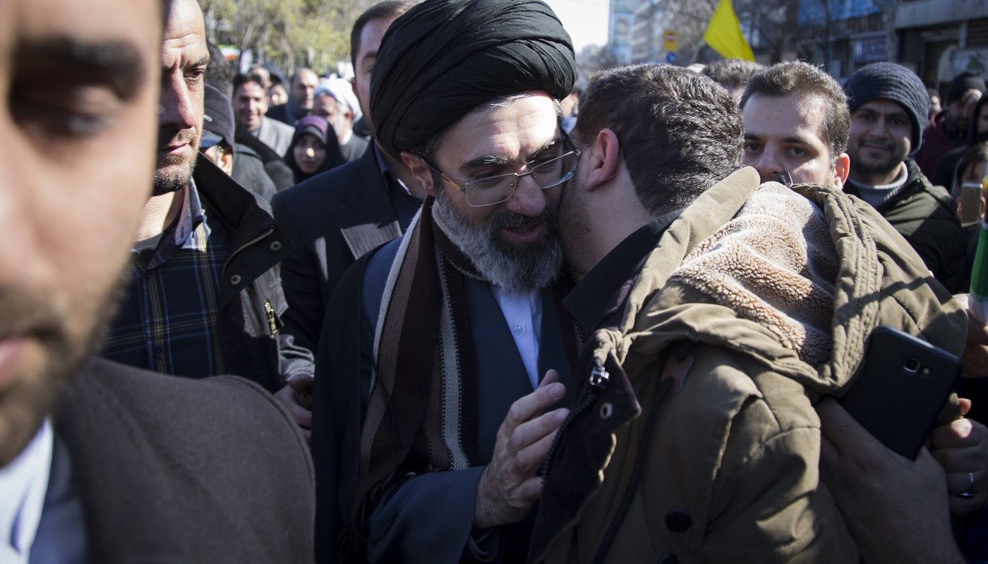 Agențiile de spionaj au monitorizat discursul de Nowruz al succesorului posibil al lui Khamenei Agențiile de informații din întreaga lume, inclusiv CIA și Mossad, au monitorizat îndeaproape, vineri, în timpul sărbătorii Nowruz, dacă Mojtaba Khamenei, fiul liderului suprem iranian, urma să țină un discurs public