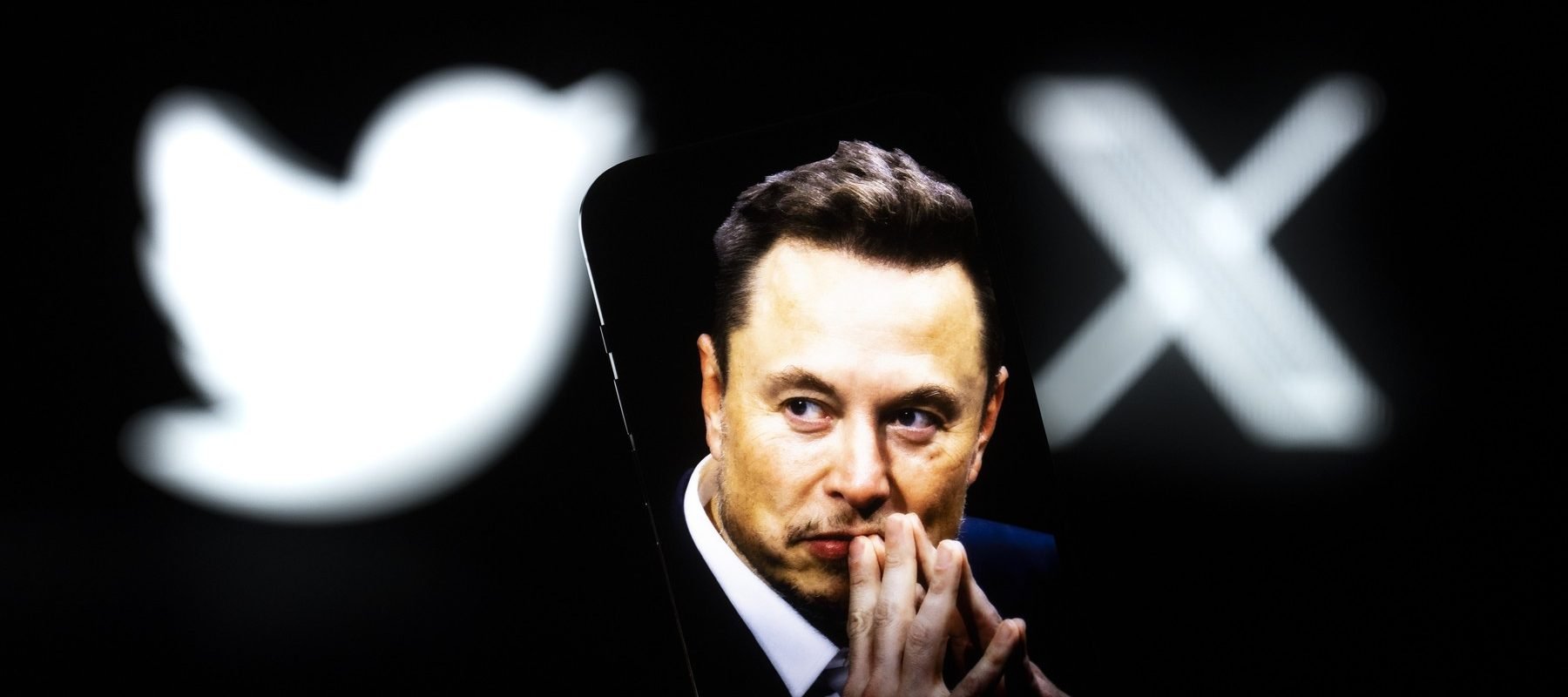 Elon Musk, găsit vinovat într-un proces intentat de acționarii Twitter Un juriu federal din San Francisco a decis vineri că Elon Musk este vinovat într-un proces intentat de acționarii Twitter, potrivit MEDIAFAX