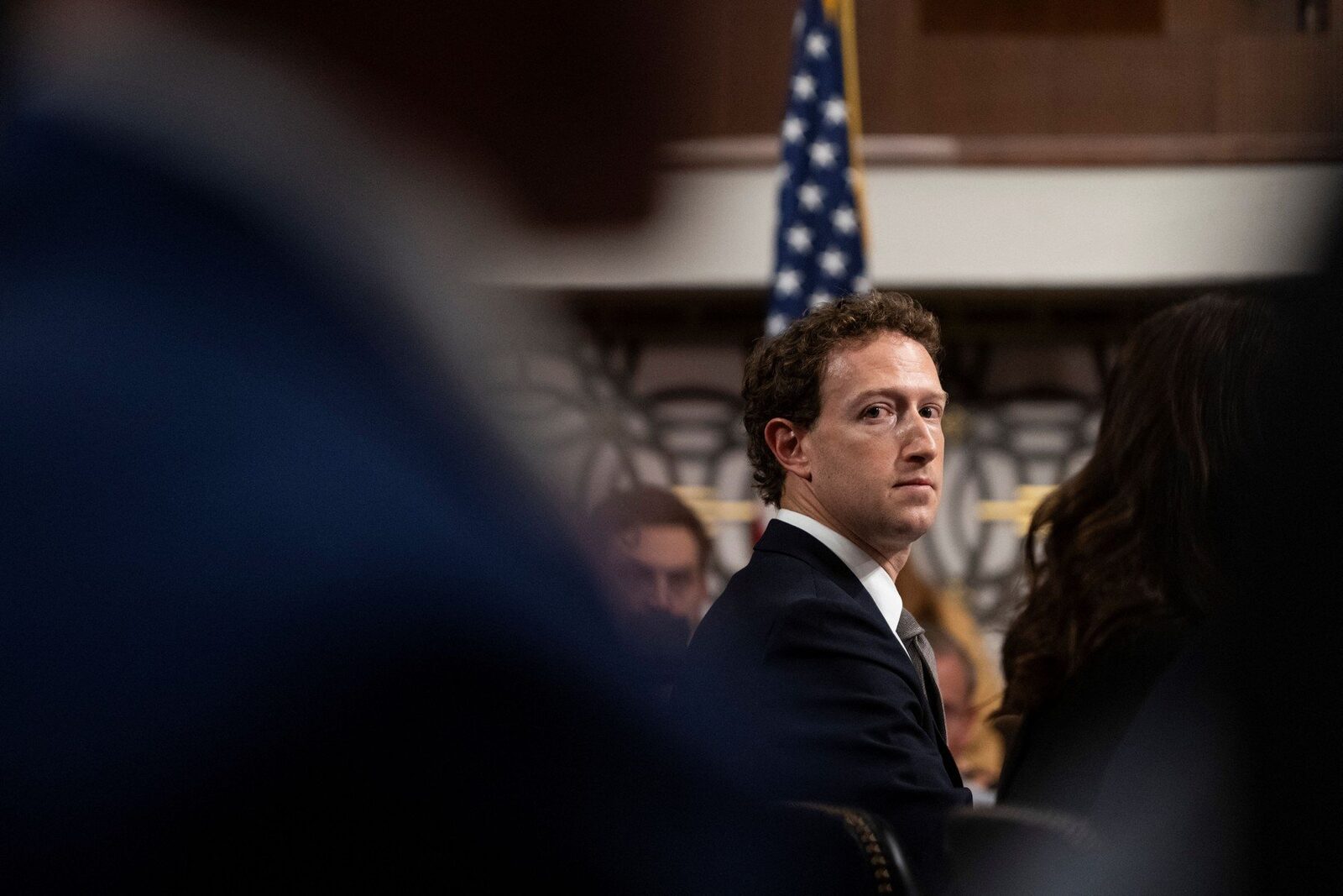 Mark Zuckerberg, cooptat în consiliul consultativ al Casei Albe Mark Zuckerberg, fondatorul Facebook, se va alătura unui consiliu consultativ de la Casa Albă, dedicat inteligenței artificiale, criptomonedelor și politicii de inovare