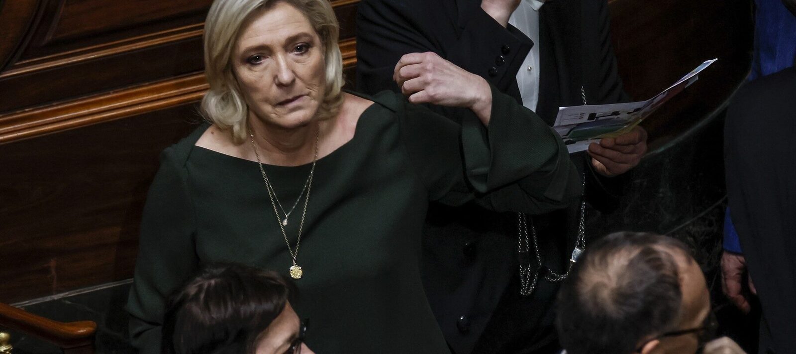 Le Pen laudă Orbán pentru blocarea fondurilor UE pentru Ucraina Liderul extremei drepte franceze, Marine Le Pen, a lăudat recent acțiunile premierului ungar Viktor Orbán, referitoare la blocarea unui împrumut de 90 de miliarde de euro din partea Uniunii Europene, destinat Ucrainei