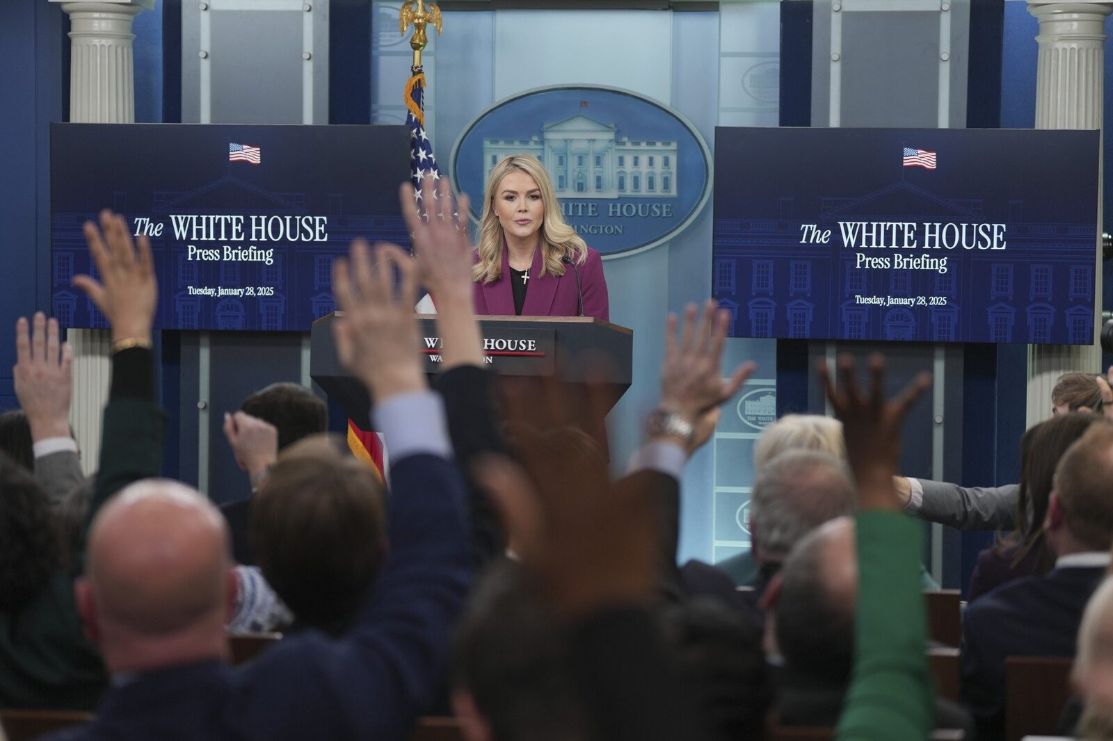 Tensiuni SUA-Spania: Washingtonul acuză, Madridul dezminte Casa Albă susține că Spania a cedat presiunilor și va coopera cu armata americană în contextul tensiunilor cu Iranul, însă guvernul de la Madrid dezminte categoric
