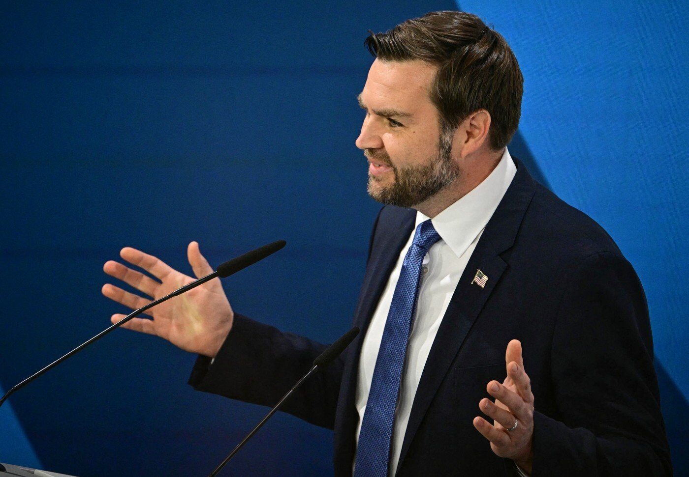 De ce jd vance, vicele lui Trump, lipsește din dezbaterea despre Iran?