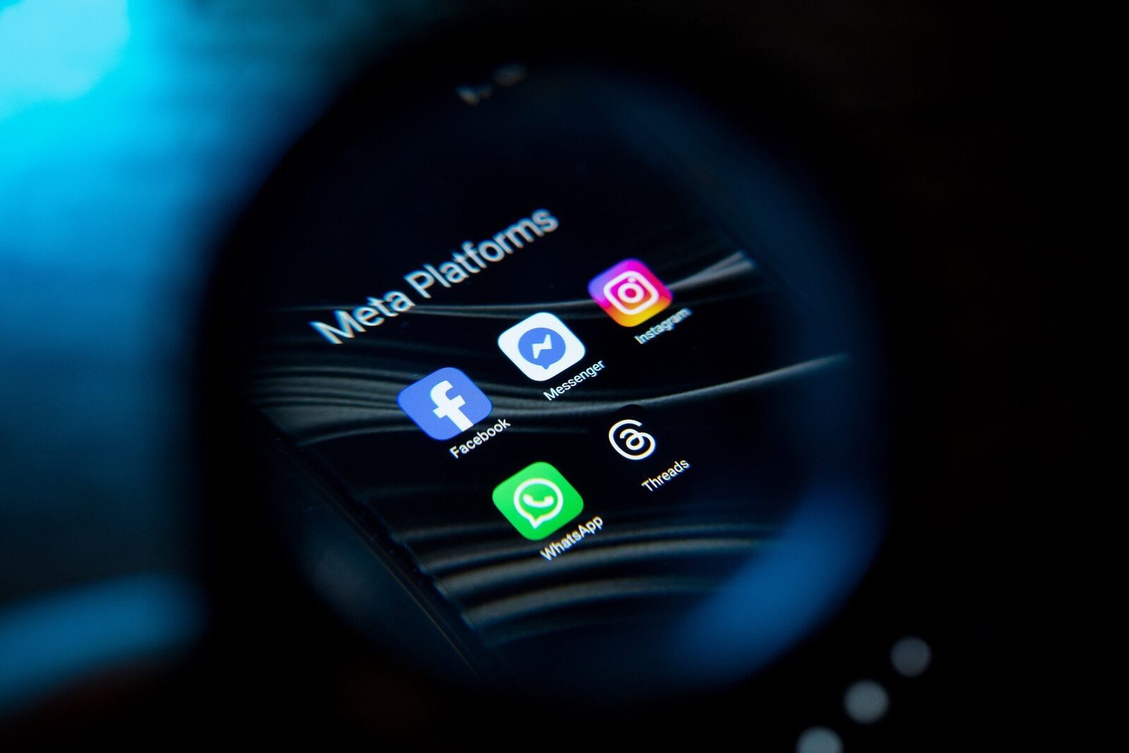 Meta Platforms, compania-mamă a Facebook, Instagram și WhatsApp, a fost găsită vinovată de un juriu din New Mexico pentru încălcarea legii statului