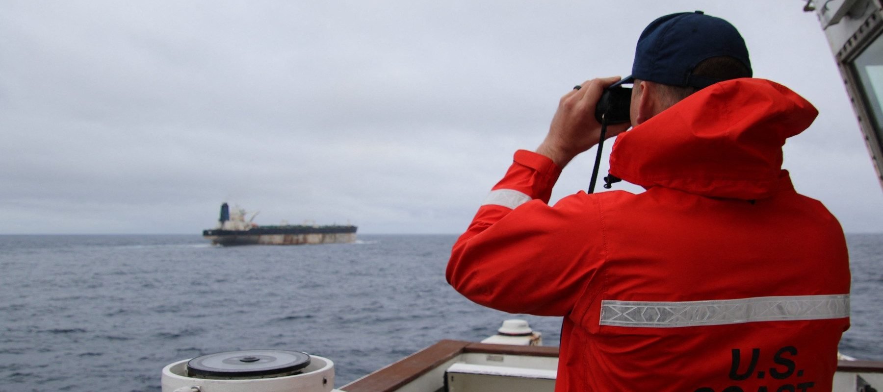 Petrolier rusesc avariat în Marea Neagră, considerat „bombă ecologică” Un petrolier rus, supus sancțiunilor internaționale, a fost grav avariat în urma unui atac, potrivit informațiilor disponibile