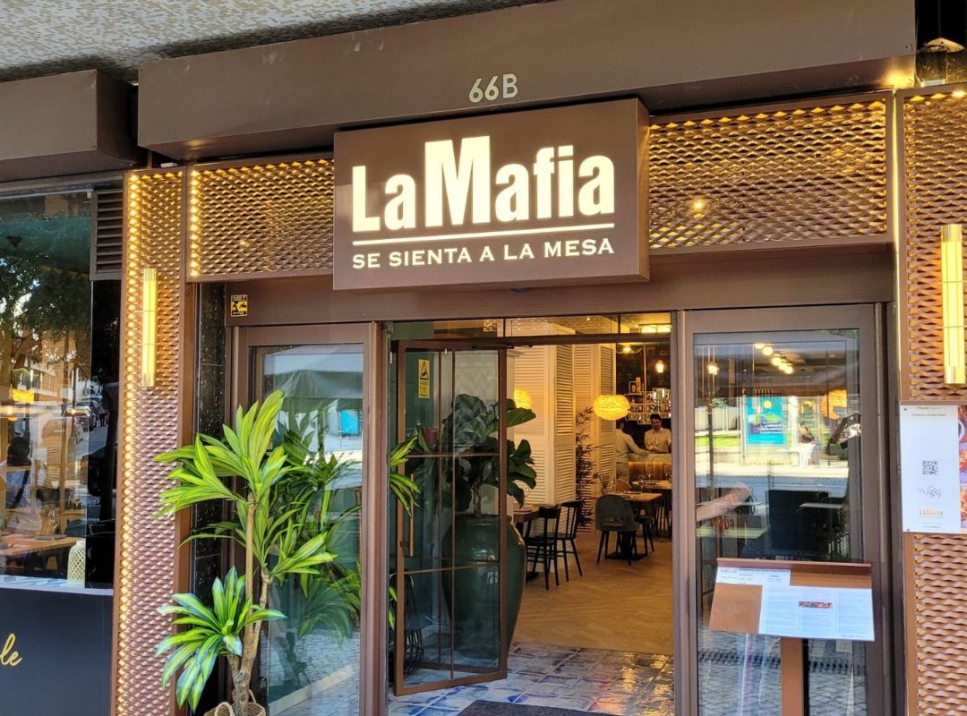 Italia câștigă procesul pentru numele „Mafia se așează la masă”