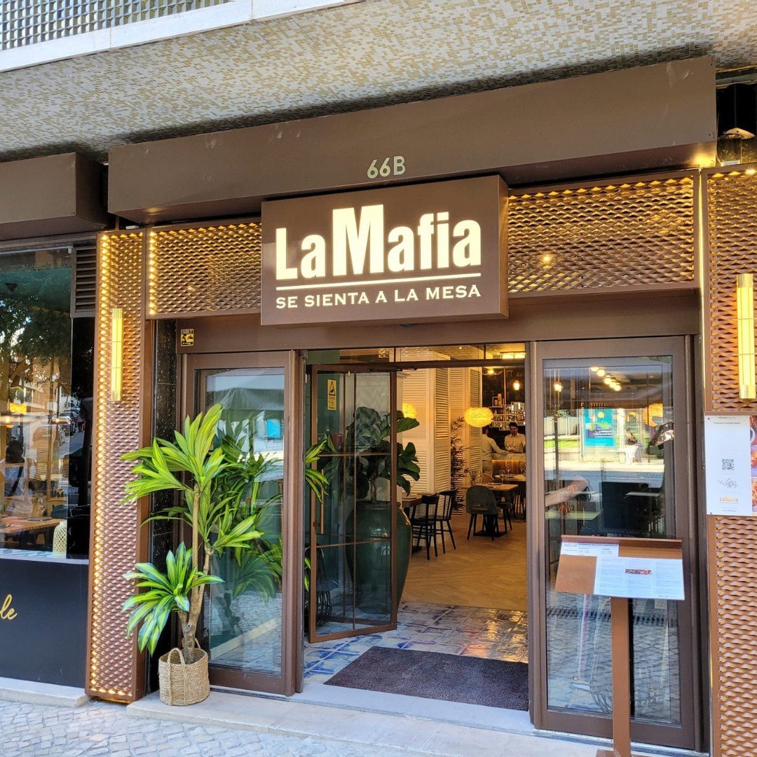 Italia câștigă procesul pentru numele „Mafia se așează la masă”