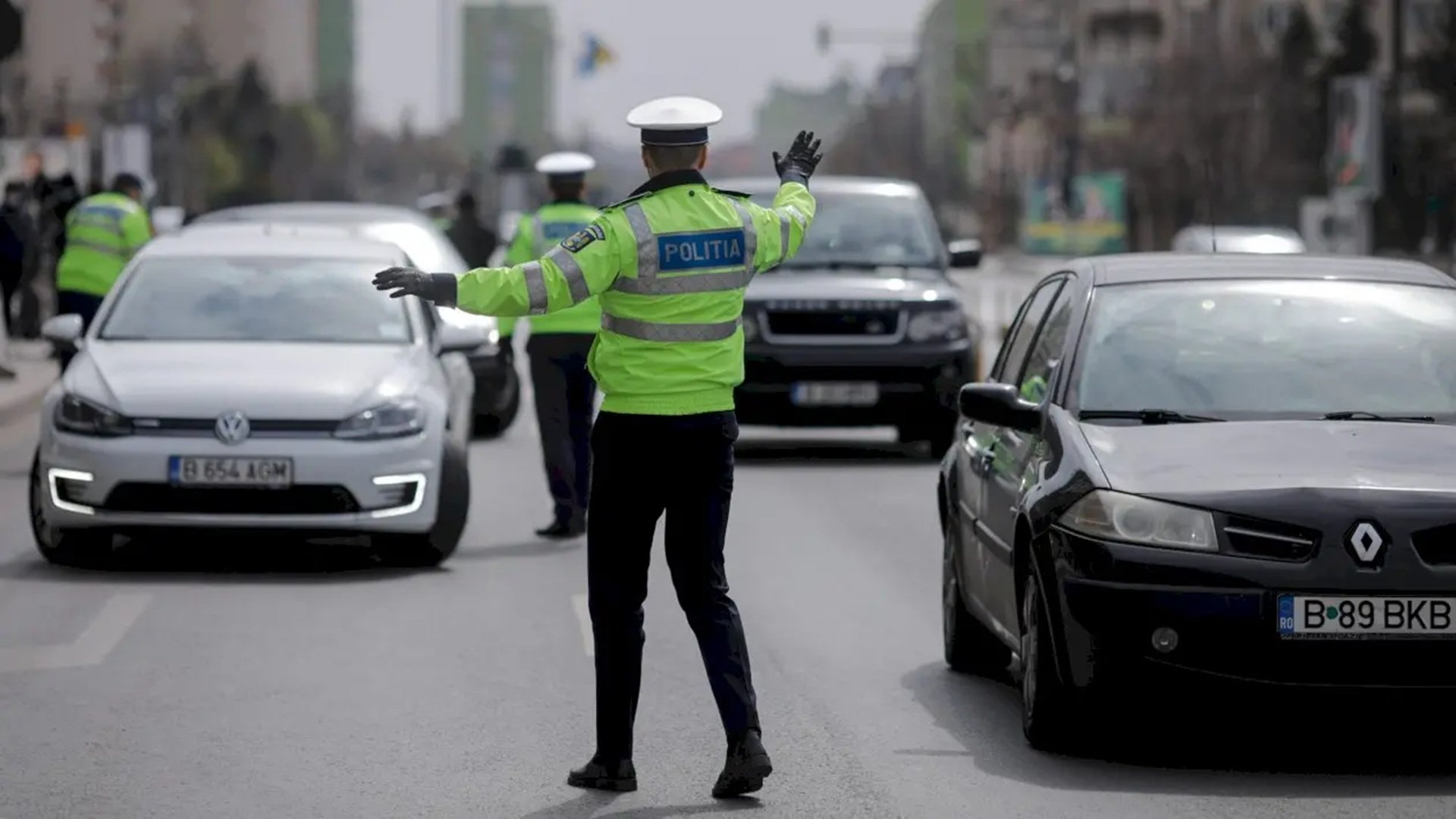 Restricții de circulație pe Bulevardul Basarabia, după o surpare a carosabilului Bucureștenii care tranzitează Bulevardul Basarabia se confruntă cu restricții de circulație, începând de luni, 30 martie 2026