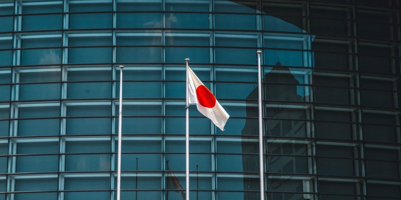 Japonia relaxează restricțiile pentru centralele pe cărbune în contextul crizei energetice Japonia se pregătește să relaxeze temporar restricțiile impuse centralelor electrice pe cărbune, în încercarea de a atenua efectele crizei energetice globale