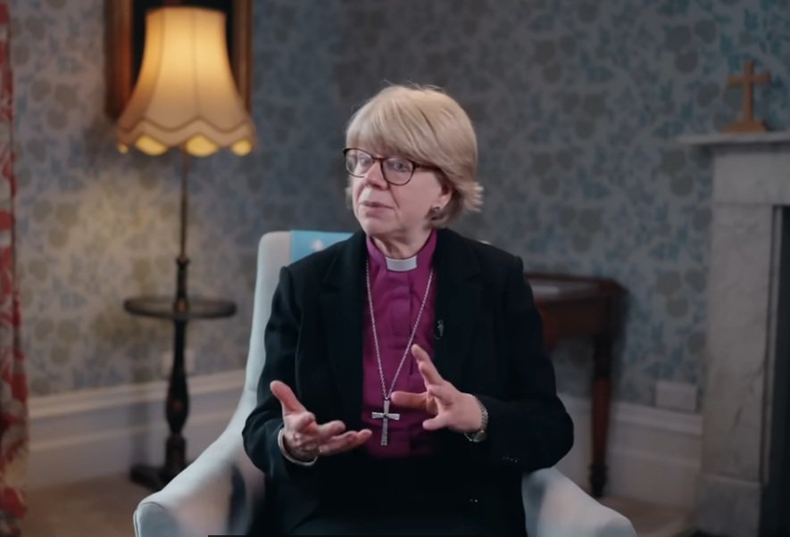 Sarah Mullally, prima femeie Arhiepiscop de Canterbury: Un nou capitol pentru Biserica Angliei Canterbury, Anglia – Într-un moment istoric pentru Biserica Angliei, Dame Sarah Mullally va fi învestită ca Arhiepiscop de Canterbury