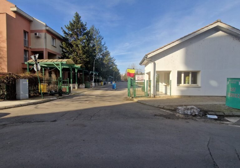 Primăria Capitalei a acumulat o pierdere de peste 650.000 de lei din cauza unui apartament din Satul Francez ocupat de Partidul Ecologist Român, care nu a plătit chiria de ani de zile