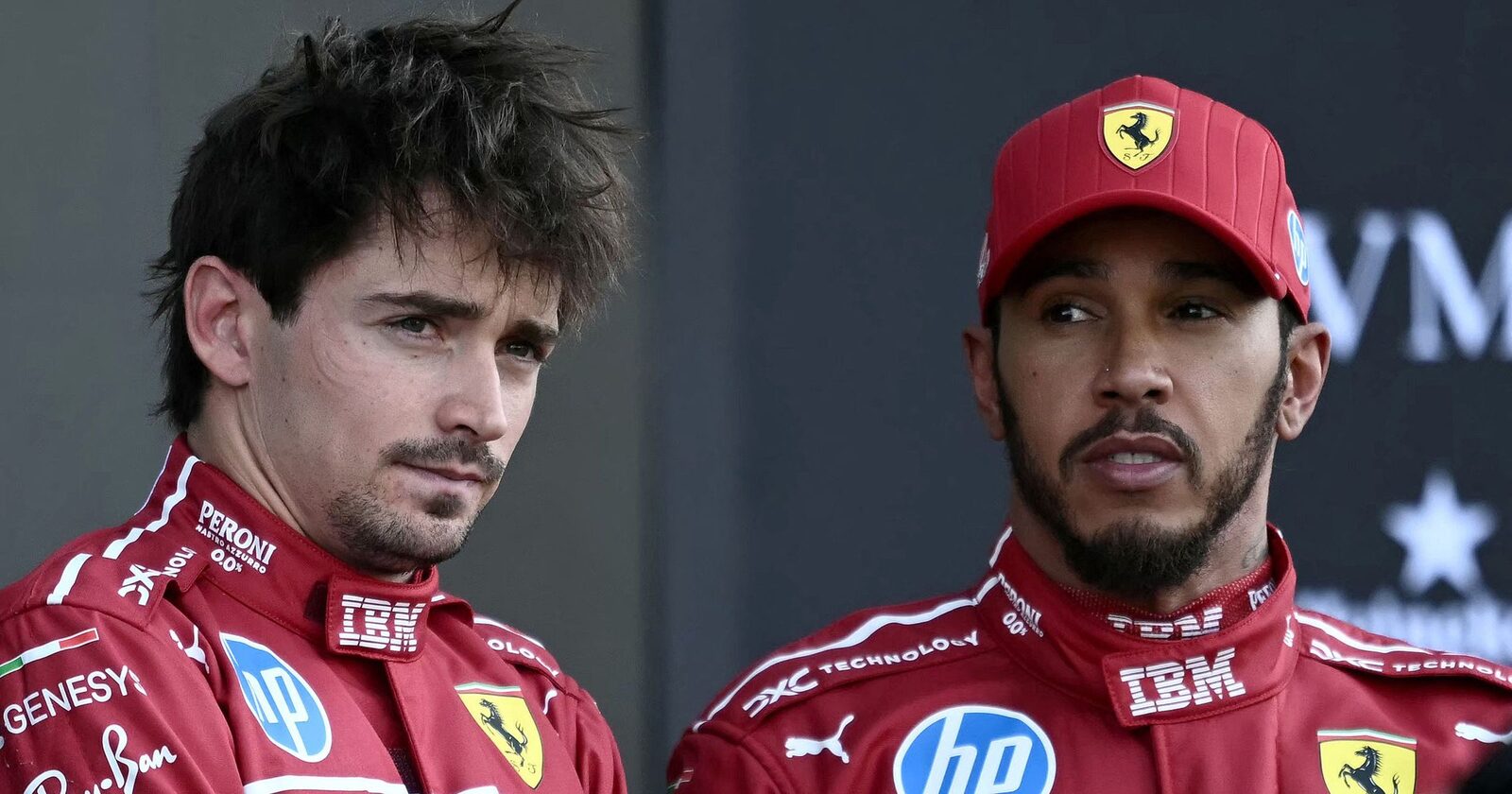 Tensiuni la Ferrari: Leclerc și Hamilton, rivali pe pistă și în afara ei? Duelul de la Marele Premiu al Chinei din Formula 1 a scos la iveală primele fisuri în relația dintre Charles Leclerc și Lewis Hamilton, noii piloți Ferrari