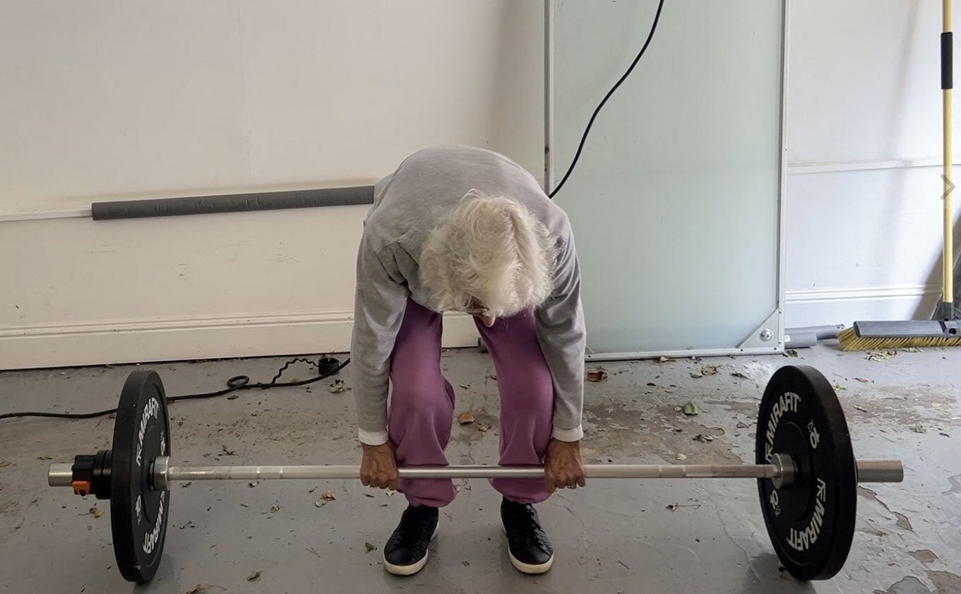 Un nou studiu arată rolul crucial al unui receptor celular în formarea oaselor și oferă speranțe pentru tratamente noi împotriva osteoporozei O echipă internațională de cercetători a identificat un receptor celular cheie implicat în procesul de formare a oaselor, deschizând noi perspective pentru dezvoltarea de tratamente eficiente împotriva osteoporozei