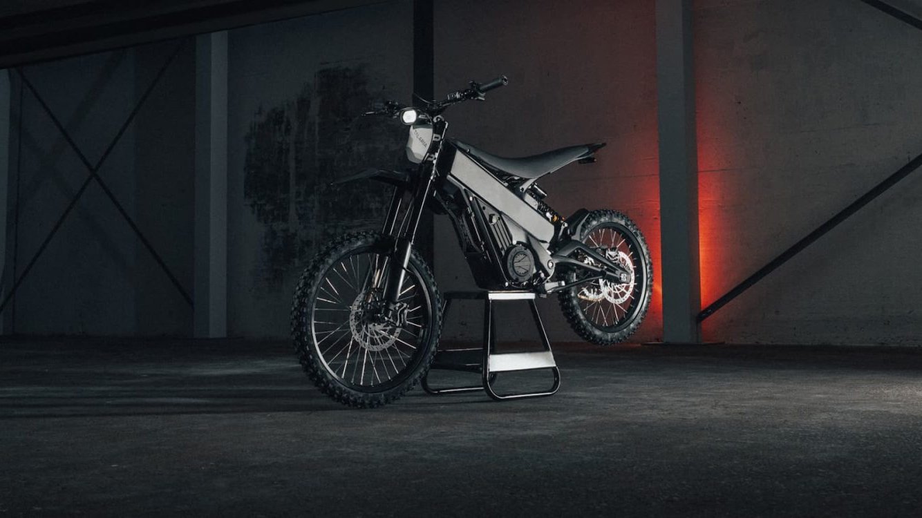 Părinți trași la răspundere în SUA pentru motociclete electrice folosite ilegal de minori Un caz recent din California, Statele Unite, semnalează o schimbare de atitudine a autorităților față de utilizarea vehiculelor electrice de către minori