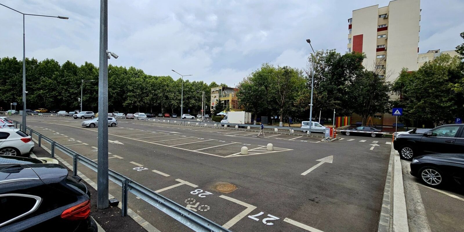 Bucureștenii din Sectorul 4 vor putea cere restituirea taxei de dezvoltare urbană Primăria Sectorului 4 a anunțat că va suspenda taxa de dezvoltare urbană începând cu luna aprilie 2026