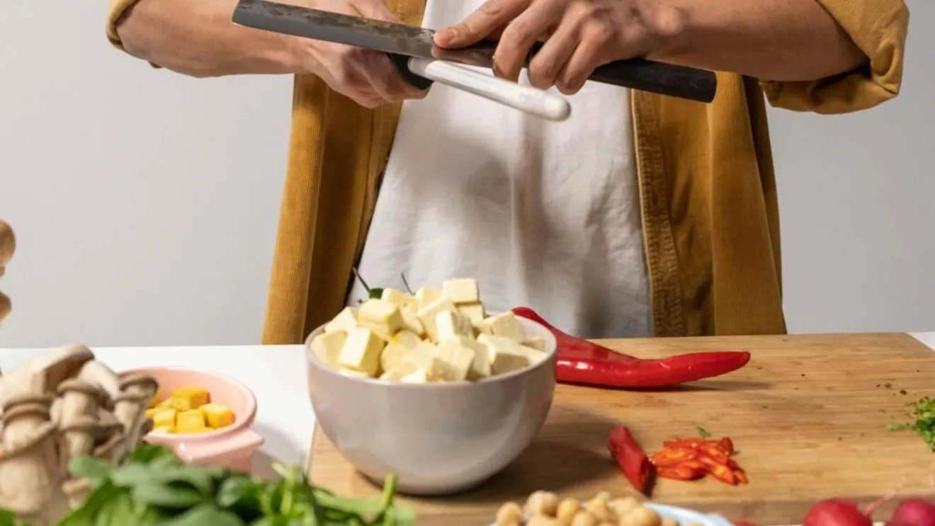 Soia: De la ingredient al lipsurilor la vedeta bucătăriei moderne Imaginea soiei în România și alte țări din Europa Centrală și de Est a suferit o transformare semnificativă