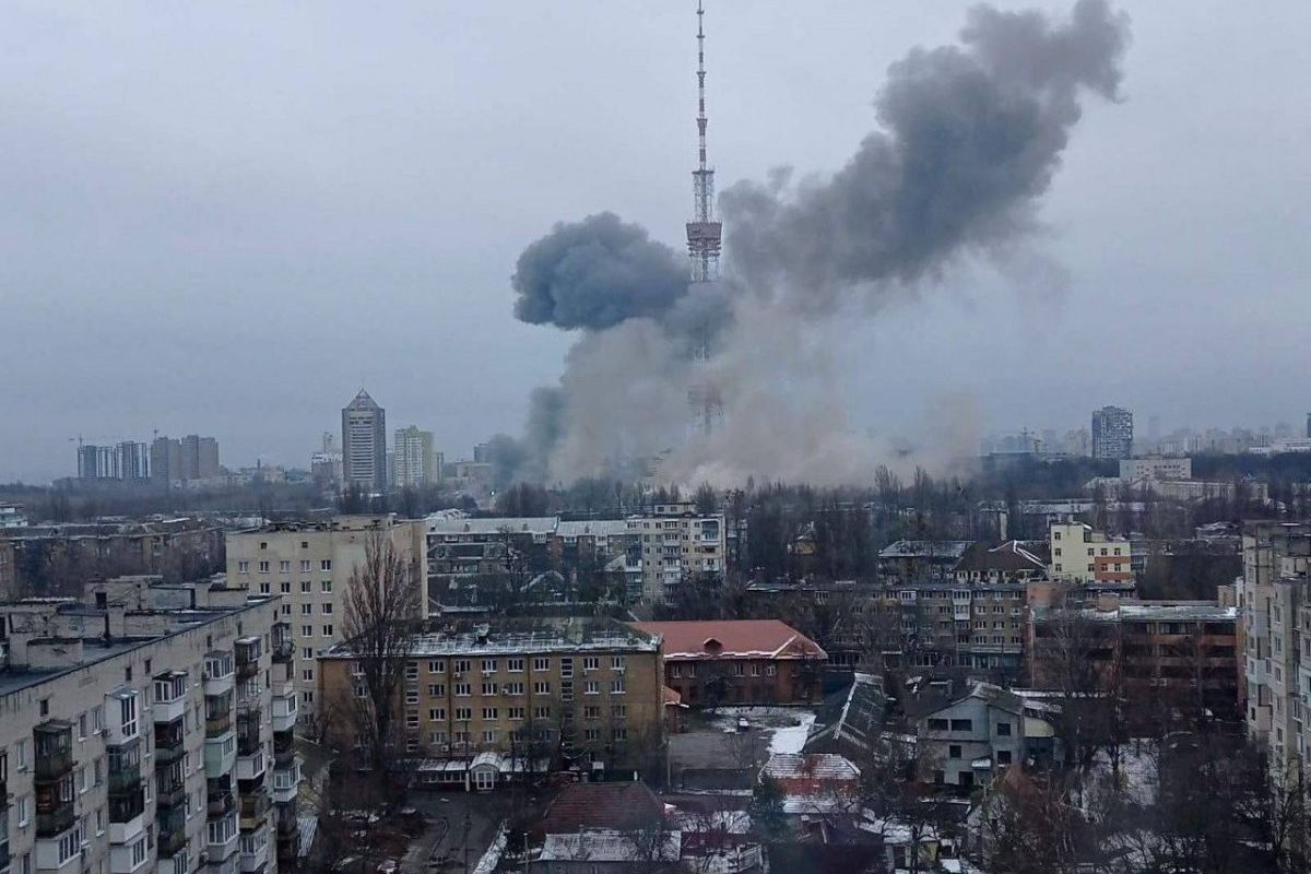 Rusia a lansat marți un atac masiv asupra Ucrainei, utilizând „peste 400 de drone”, potrivit declarațiilor purtătorului de cuvânt al Forțelor Aeriene Ucrainene, Iuri Ignat