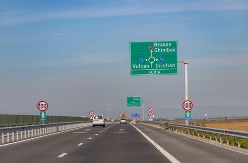 Viteza optimă pe autostradă: Cum reduci consumul de carburant cu 30%