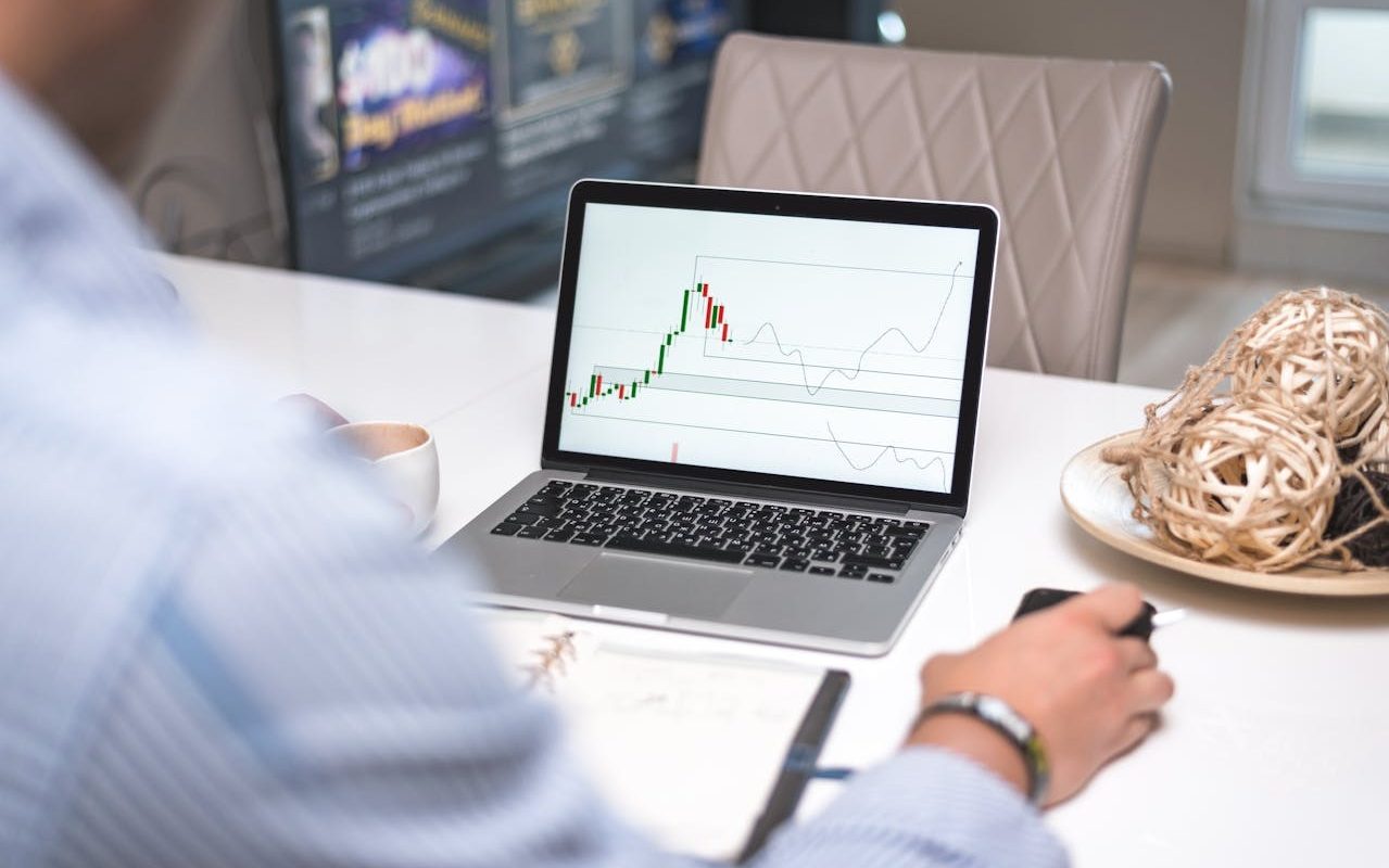 Cum să rămâi vizibil: Adaptează-ți strategia la algoritmi (P)