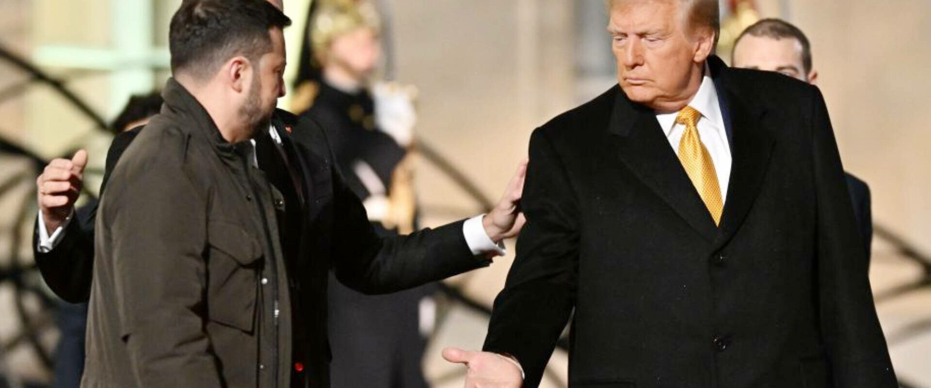 Zelenski își exprimă îngrijorarea privind sprijinul american, pe fondul conflictului din Orientul Mijlociu Președintele ucrainean Volodimir Zelenski a subliniat importanța menținerii sprijinului Statelor Unite ale Americii în războiul cu Rusia, în contextul în care criza din Orientul Mijlociu pare să atragă tot mai mult atenția factorilor de decizie de la Washington