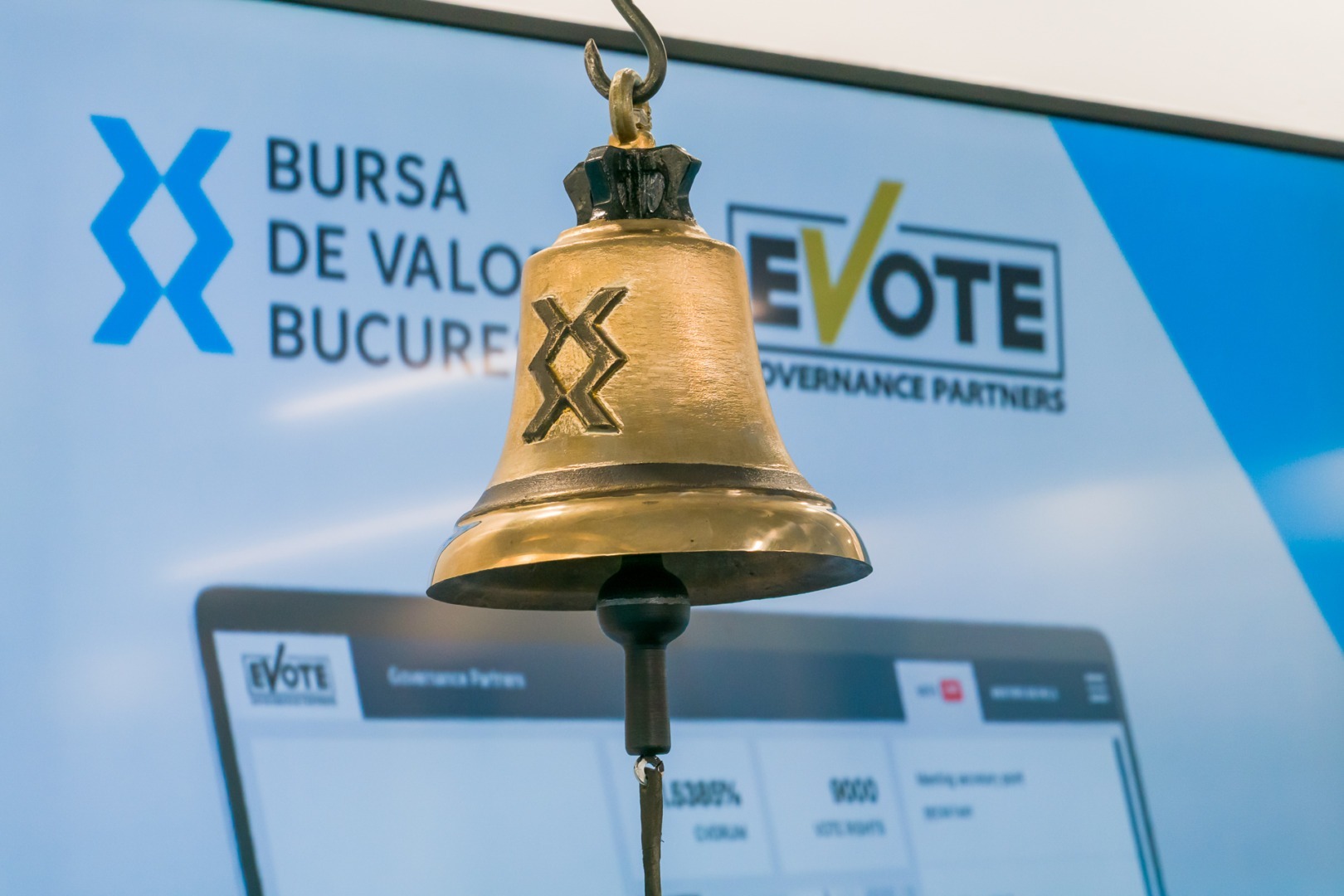 Bani de la stat la bursă: Ce spun românii despre vânzarea acțiunilor