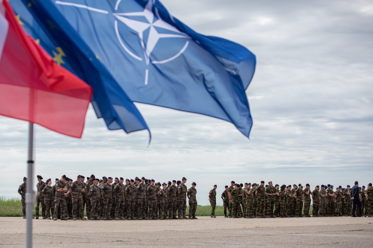 NATO, un pilon de siguranță pentru România: Premierul Bolojan celebrează 22 de ani de la aderare București – Premierul României, Îlie Bolojan, a subliniat importanța apartenenței țării noastre la Alianța Nord-Atlantică (NATO), cu ocazia aniversării a 22 de ani de la aderarea României la organizație