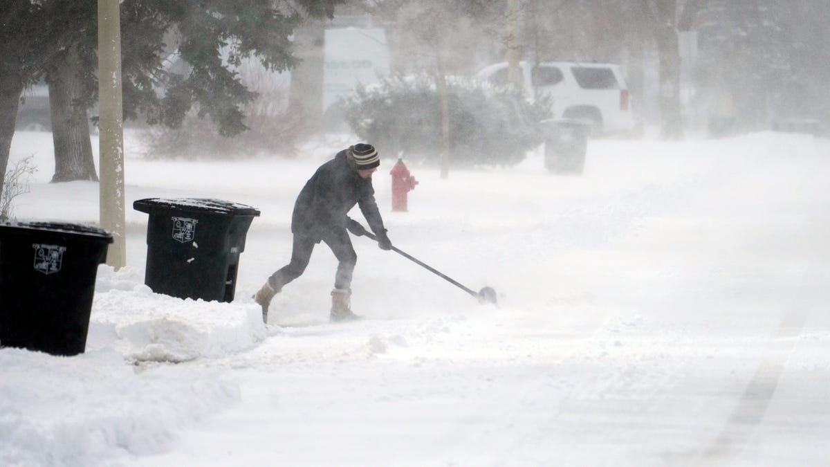 At least 13 Wisconsin counties under winter storm warnings Thursday