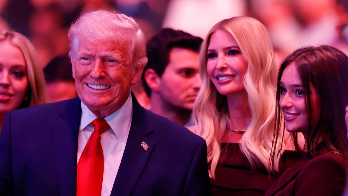 Trump, apariție rară cu fiica Ivanka: Ce au discutat cei doi