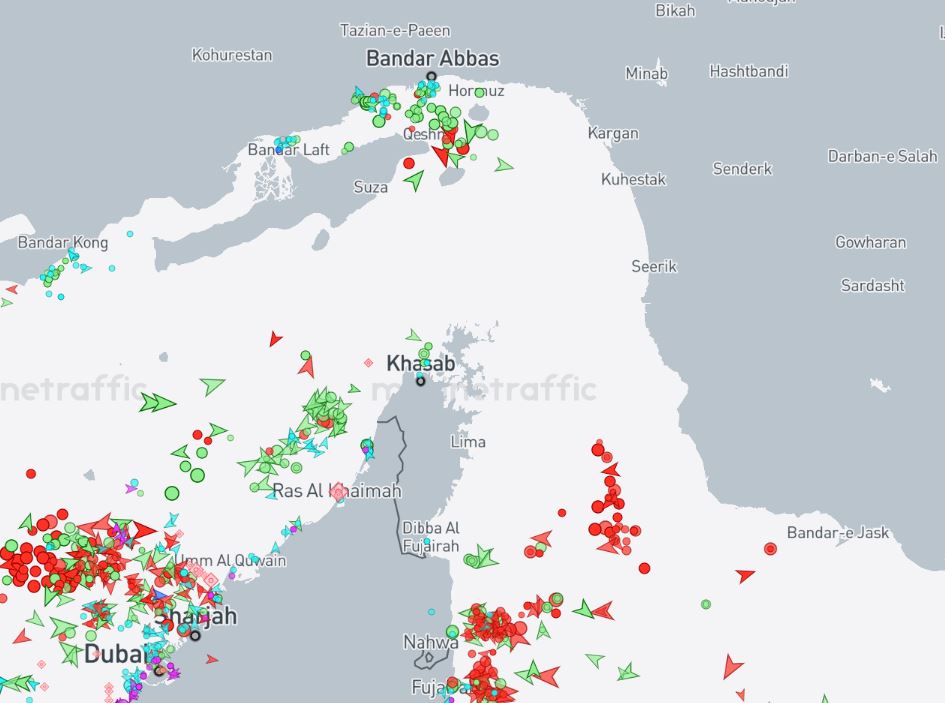 Iran vrea taxe de 2 mil. USD pe vasele din Golf. Strâmtoarea Ormuz, blocată!